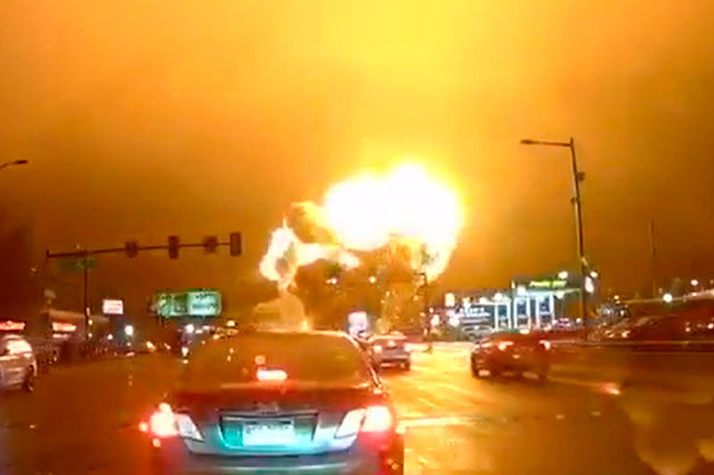 Пожары вспыхнули из-за крушения самолета в Филадельфии, в том числе в жилых домах. Видео | В Филадельфии разбился медицинский самолет: множественные жертвы и пожары Пожары вспыхнули из-за крушения самолета в Филадельфии, в том числе в жилых домах. Видео | В Филадельфии разбился медицинский самолет: множественные жертвы и пожары