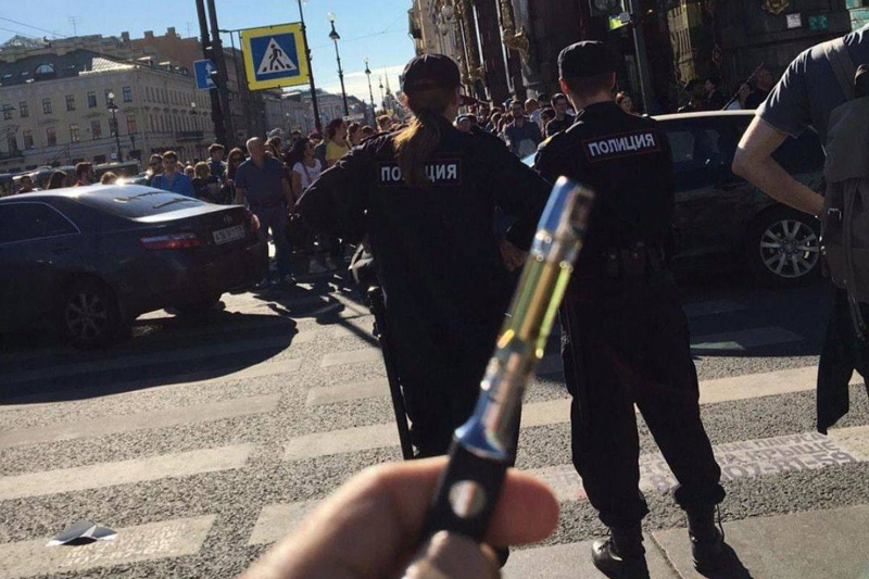 «Доставка осуществляется Почтой России, СДЭКом». В социальных сетях активно рекламируют вейпы с наркотиками «Доставка осуществляется Почтой России, СДЭКом». В социальных сетях активно рекламируют вейпы с наркотиками