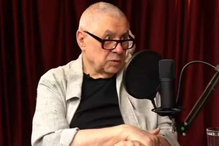 После продолжительной болезни скончался политолог Глеб Павловский После продолжительной болезни скончался политолог Глеб Павловский