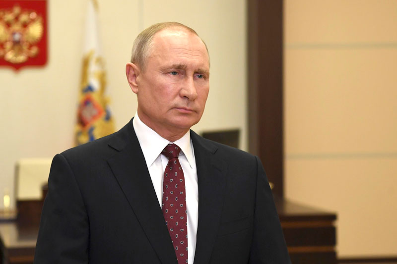 Путин пообещал разовую выплату в 10 тыс. рублей на каждого ребенка