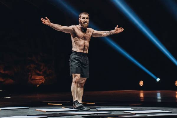 Кто вылетел в новом выпуске «Титанов» на ТНТ 20 апреля? Участникам досталось роковое испытание Конора  | Шоу «Титаны»: кто покинул шоу в 13-м выпуске на ТНТ