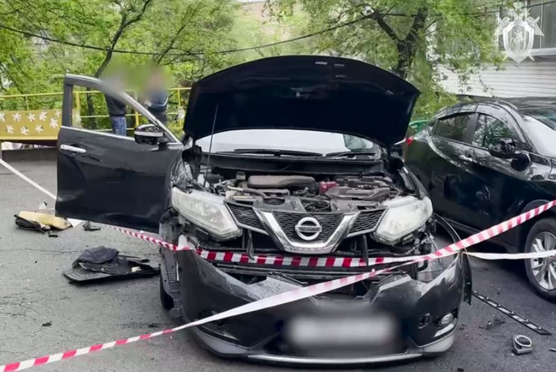 Скандальный инцидент во Владивостоке: автомобиль подорван! Кто стоит за покушением на бизнесмена? | Неизвестные взорвали автомобиль во Владивостоке. Бизнесмен цел, начато уголовное дело Скандальный инцидент во Владивостоке: автомобиль подорван! Кто стоит за покушением на бизнесмена? | Неизвестные взорвали автомобиль во Владивостоке. Бизнесмен цел, начато уголовное дело