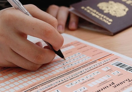 В 2020 году школьникам выдадут аттестаты без сдачи экзаменов