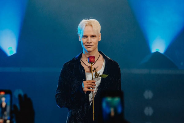 Продюсер Бабичев заявил, что SHAMAN получает до 8 млн рублей за концерт | Стало известно, сколько Гагарина, SHAMAN и Анна Асти получают за концерт Продюсер Бабичев заявил, что SHAMAN получает до 8 млн рублей за концерт | Стало известно, сколько Гагарина, SHAMAN и Анна Асти получают за концерт