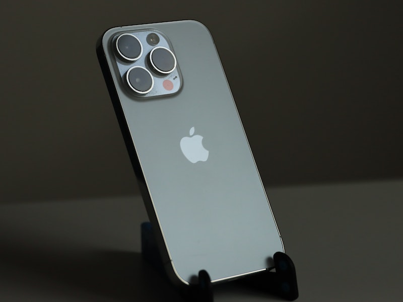 ФАС России требует от Apple объяснений за блокировку банковских сервисов: почему российским пользователям ограничен доступ? | ФАС потребовала от американской Apple объяснить, почему компания блокирует банковские сервисы