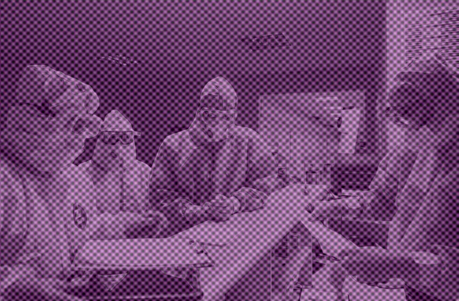 В Индии на церемонии награждения от солнечного удара умерли восемь человек В Индии на церемонии награждения от солнечного удара умерли восемь человек