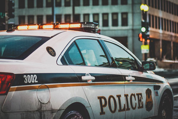 Полиция расследует смерть семьи из четырёх человек в загородном доме | В Сан-Франциско в доме стоимостью $2 млн найдены тела четырёх членов семьи Полиция расследует смерть семьи из четырёх человек в загородном доме | В Сан-Франциско в доме стоимостью $2 млн найдены тела четырёх членов семьи