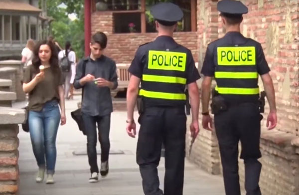 Скандальный немецкий рэпер Xatar умер в 43 года при загадочных обстоятельствах | Скандального рэпера Xatar нашли мёртвым Скандальный немецкий рэпер Xatar умер в 43 года при загадочных обстоятельствах | Скандального рэпера Xatar нашли мёртвым