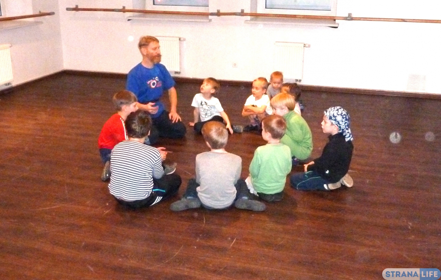 Уралец прививает светским детям казачью культуру