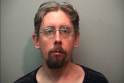 Освобожденный с условием не пить американец заперся в холодильнике с пивом Освобожденный с условием не пить американец заперся в холодильнике с пивом