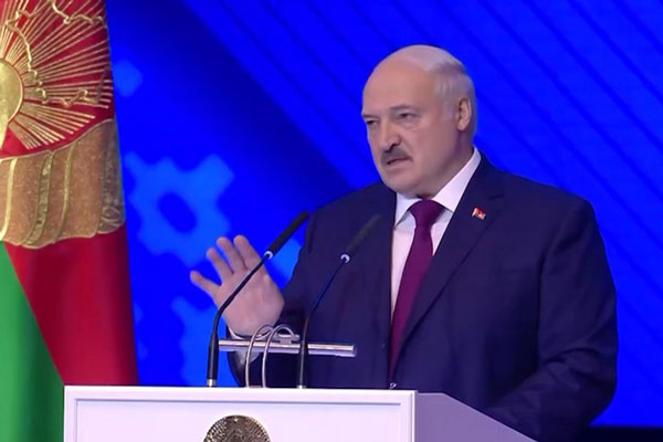 Лукашенко не собирается использовать размещённое в Белоруссии атомное оружие