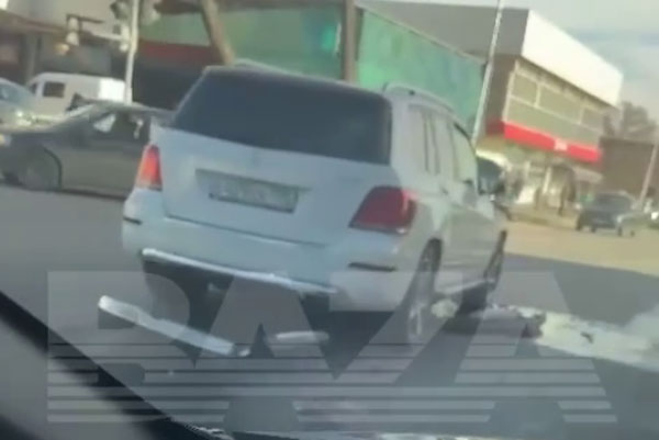 Пьяный полковник Росгвардии устроил массовое ДТП на «мерседесе» в Пятигорске Пьяный полковник Росгвардии устроил массовое ДТП на «мерседесе» в Пятигорске