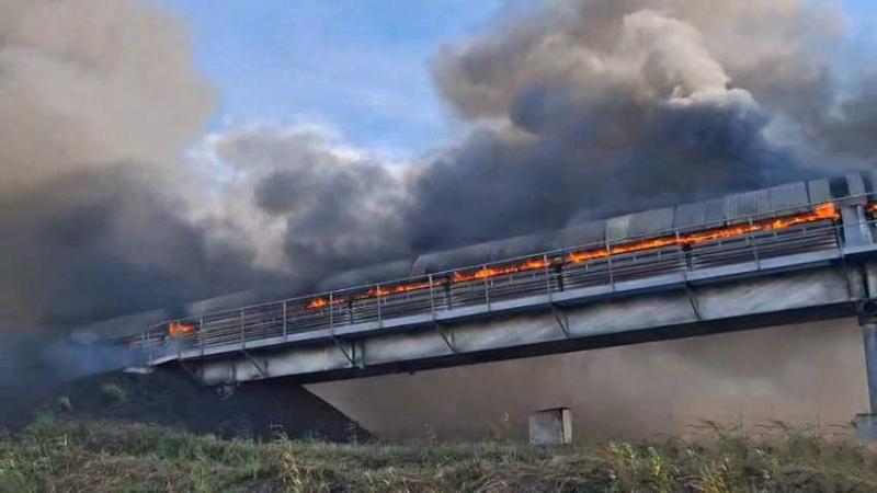 На Сахалине загорелся один из самых крупных угольных конвейеров: пожар сумели потушить | На угольном конвейере на Сахалине произошел пожар На Сахалине загорелся один из самых крупных угольных конвейеров: пожар сумели потушить | На угольном конвейере на Сахалине произошел пожар