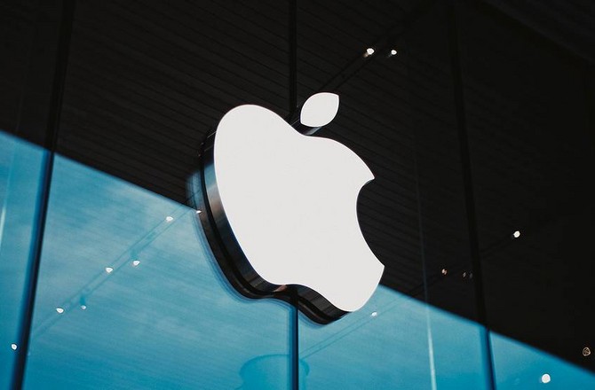 Apple разрешила россиянам пользоваться iOS 16 Apple разрешила россиянам пользоваться iOS 16