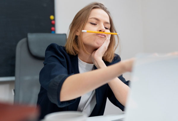 В России впервые за три года сократился рабочий день | Средний рабочий день в России сократился до 7,5 часа В России впервые за три года сократился рабочий день | Средний рабочий день в России сократился до 7,5 часа