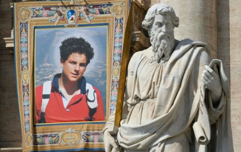 15-летний «Божий инфлюэнсер» Карло Акутис канонизирован Папой Римским | Папа Лев XIV канонизировал подростка-компьютерщика Карло Акутиса