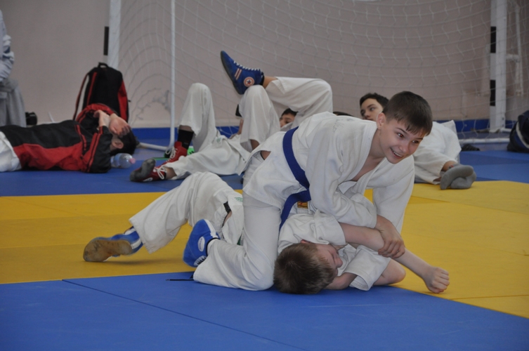 В УМВД России по Хабаровскому краю состоялись соревнования по рукопашному бою В УМВД России по Хабаровскому краю состоялись соревнования по рукопашному бою