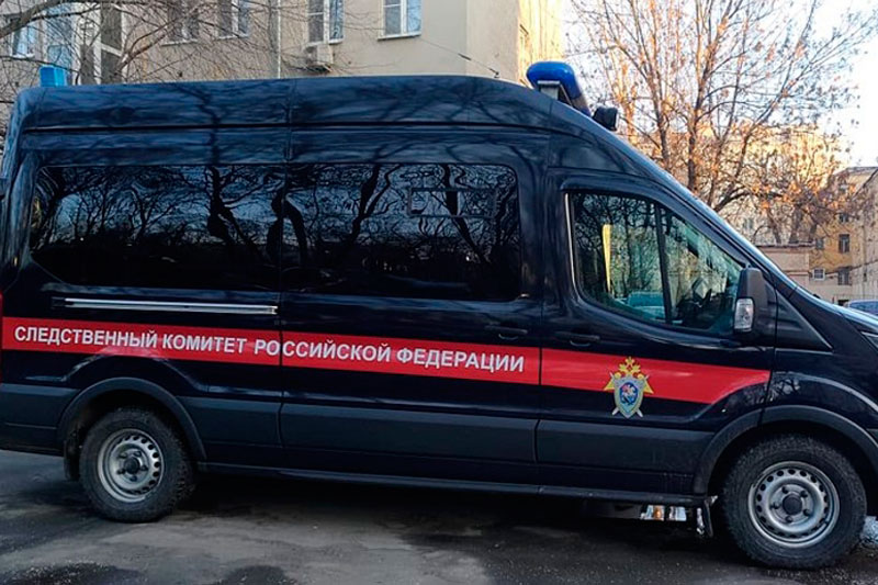 В Петербурге девушка смертельно ранила мужчину, удерживавшего её в квартире | На Васильевском острове девушка зарезала мужчину после конфликта В Петербурге девушка смертельно ранила мужчину, удерживавшего её в квартире | На Васильевском острове девушка зарезала мужчину после конфликта