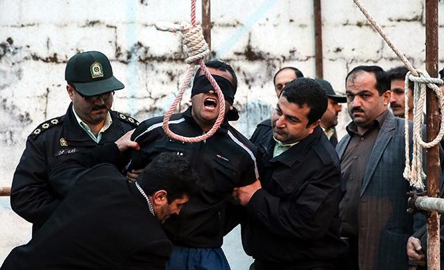 Башар Асад ежедневно вешает 50 человек. Строгий, но справедливый Башар Асад ежедневно вешает 50 человек. Строгий, но справедливый