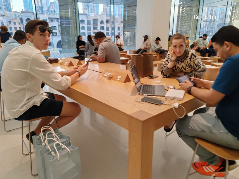 iPhone 17 Pro: Apple тестирует новый смартфон без кнопок регулировки громкости и действия | Apple тестирует iPhone 17 Pro без кнопок регулировки громкости и действия iPhone 17 Pro: Apple тестирует новый смартфон без кнопок регулировки громкости и действия | Apple тестирует iPhone 17 Pro без кнопок регулировки громкости и действия