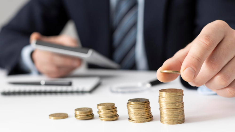 Депозиты дают 16 % годовых: россияне массово несут деньги в банки — успевайте до конца марта | 16 % по депозитам: россияне массово открывают вклады Депозиты дают 16 % годовых: россияне массово несут деньги в банки — успевайте до конца марта | 16 % по депозитам: россияне массово открывают вклады