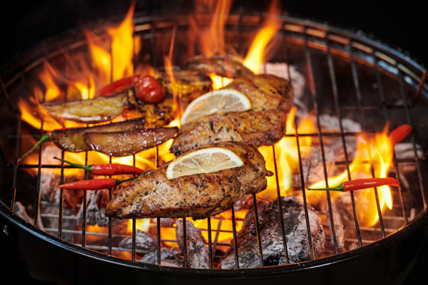 Опасности шашлыков и алкоголя на майские праздники: рекомендации гастроэнтеролога | Гастроэнтеролог рассказала россяинам, как не испортить здоровье в праздники Опасности шашлыков и алкоголя на майские праздники: рекомендации гастроэнтеролога | Гастроэнтеролог рассказала россяинам, как не испортить здоровье в праздники