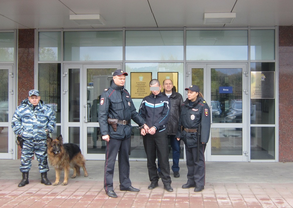 На Урале огласили приговор обвиняемому в изнасиловании и убийстве девочки На Урале огласили приговор обвиняемому в изнасиловании и убийстве девочки