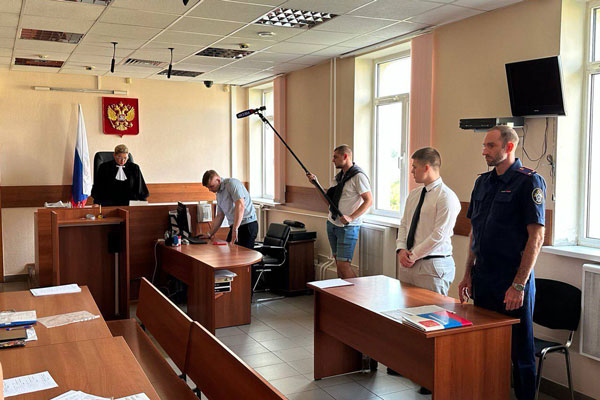 В Москве двое мужчин напали на журналистов ВГТРК В Москве двое мужчин напали на журналистов ВГТРК