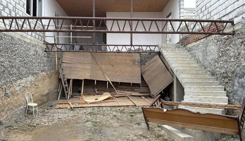 В Чечне обрушился балкон: пострадали 42 человека, двое в тяжёлом состоянии | В Чечне при обрушении балкона пострадали 42 человека В Чечне обрушился балкон: пострадали 42 человека, двое в тяжёлом состоянии | В Чечне при обрушении балкона пострадали 42 человека