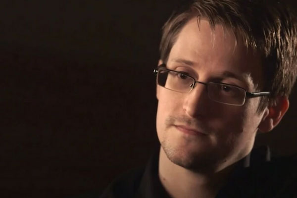 Эдвард Сноуден заявил, что остался жить в России из-за отсутствия альтернатив Эдвард Сноуден заявил, что остался жить в России из-за отсутствия альтернатив