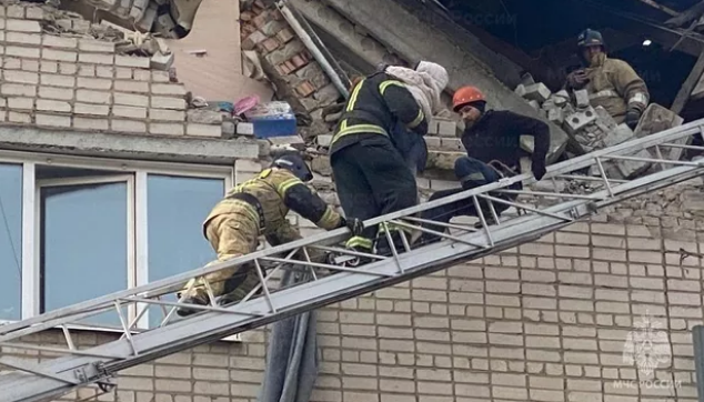 В Чите из-за взрыва газа в пятиэтажке обрушились два этажа В Чите из-за взрыва газа в пятиэтажке обрушились два этажа