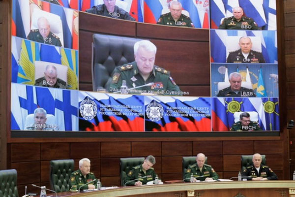 Шойгу приказал всем воюющим добровольцам подписать контракт с Минобороны. Пригожин: «вагнеровцы не будут подписывать контракты» Шойгу приказал всем воюющим добровольцам подписать контракт с Минобороны. Пригожин: «вагнеровцы не будут подписывать контракты»