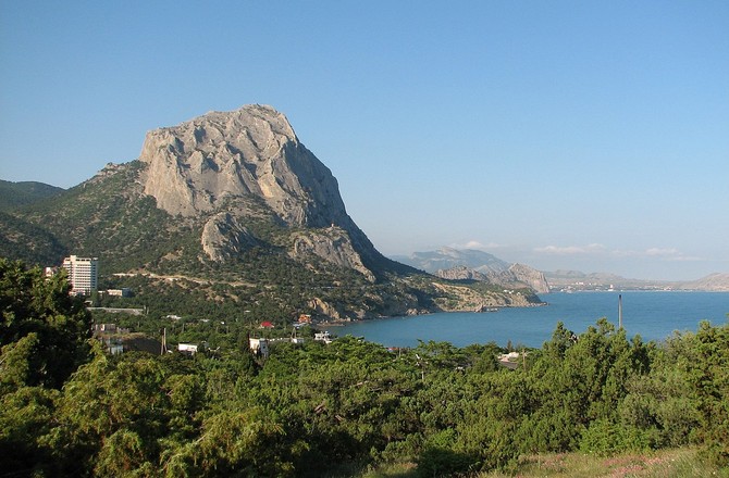 С 7 апреля участникам СВО начнут раздавать бесплатные участки на побережье Крыма