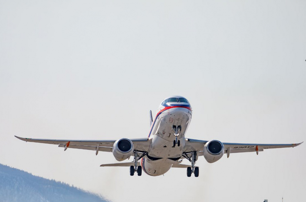 Появились первые кадры полета Superjet с российскими двигателями. Видео | "Ростех" показал первые кадры полета нового Superjet Появились первые кадры полета Superjet с российскими двигателями. Видео | "Ростех" показал первые кадры полета нового Superjet