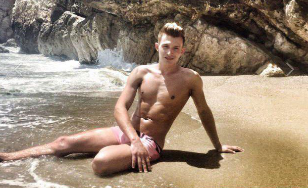 "Я хорошо отношусь к русским". Петербуржец передумал называть россиян говном "Я хорошо отношусь к русским". Петербуржец передумал называть россиян говном