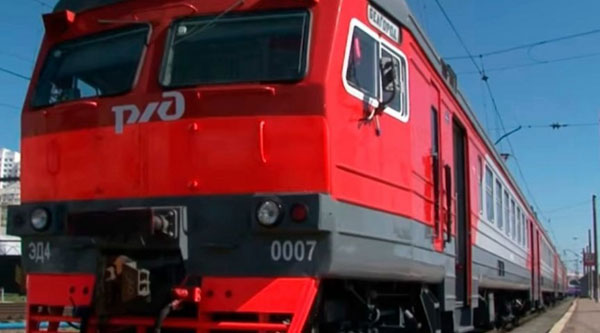 Отправленный в Москву после ЧП с мостом резервный поезд из Брянска задержался | Отправленный из Брянска в Москву резервный поезд с пассажирами не приехал Отправленный в Москву после ЧП с мостом резервный поезд из Брянска задержался | Отправленный из Брянска в Москву резервный поезд с пассажирами не приехал