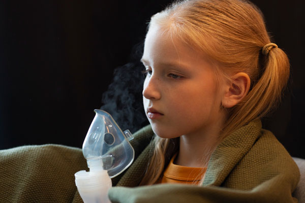 В Петербурге 2-летняя девочка попала в больницу с ожогами на лице после ингаляций над горячей картошкой В Петербурге 2-летняя девочка попала в больницу с ожогами на лице после ингаляций над горячей картошкой