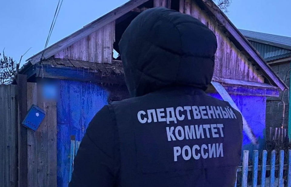 В Оренбургской области женщина попыталась сжечь знакомых из ревности | В Оренбургской области женщину задержали за попытку сжечь людей