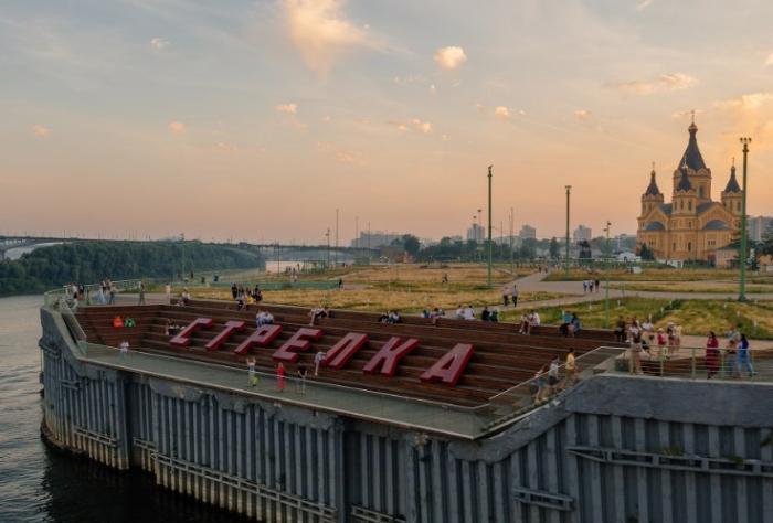 Посетители ПАРИ ФЕСТа в Нижнем Новгороде простояли под дождем больше трех часов | Гости фестиваля в Нижнем Новгороде пожаловались на мероприятие Посетители ПАРИ ФЕСТа в Нижнем Новгороде простояли под дождем больше трех часов | Гости фестиваля в Нижнем Новгороде пожаловались на мероприятие