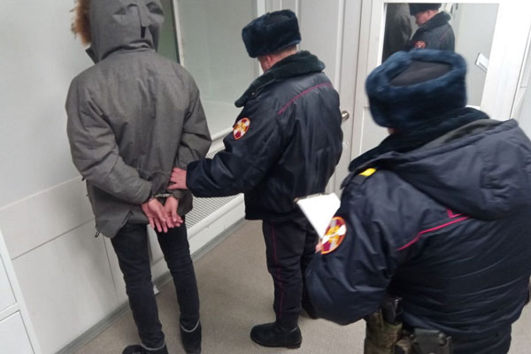 Сотрудники Росгвардии раздели до гола и убили 18-летнюю нижегородку Сотрудники Росгвардии раздели до гола и убили 18-летнюю нижегородку