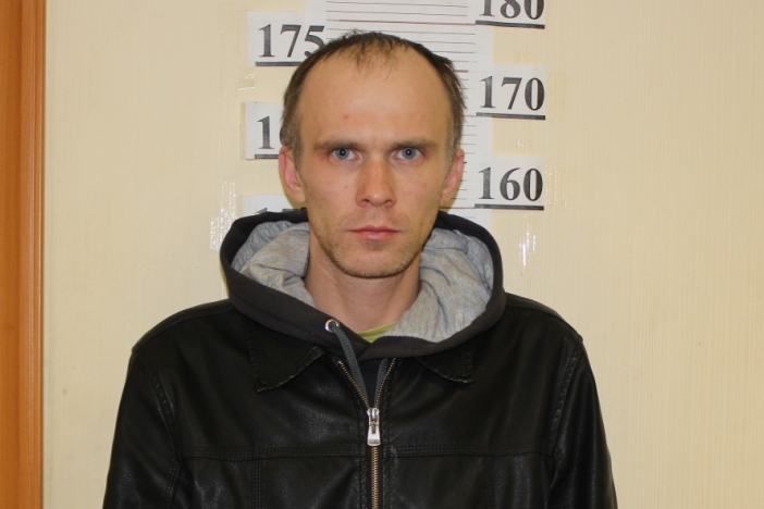 В Тюмени полицейские задержали подозреваемого в серии краж из дачных домов В Тюмени полицейские задержали подозреваемого в серии краж из дачных домов