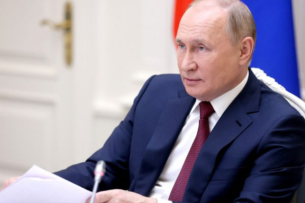 Путин предложил объявить в стране пятилетие созидательного предпринимательства Путин предложил объявить в стране пятилетие созидательного предпринимательства