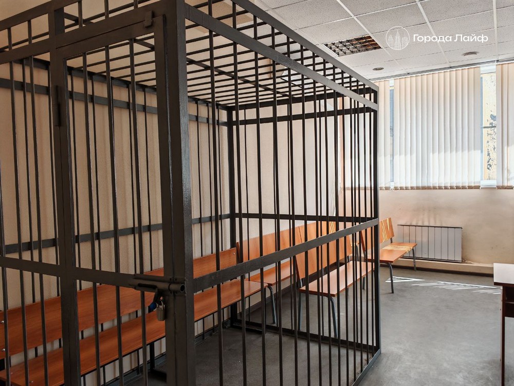 В Екатеринбурге подростков обвинили в покушении на убийство девушки | Подростки в Екатеринбурге обвинены в попытке убийства 17-летней В Екатеринбурге подростков обвинили в покушении на убийство девушки | Подростки в Екатеринбурге обвинены в попытке убийства 17-летней