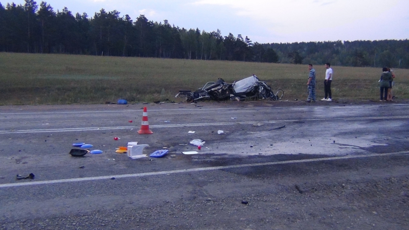 В Иркутской области полиция выясняет обстоятельства ДТП со смертельным исходом В Иркутской области полиция выясняет обстоятельства ДТП со смертельным исходом
