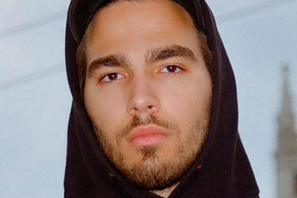 Музыкант Петар Мартич начал борьбу за право остаться в России Музыкант Петар Мартич начал борьбу за право остаться в России