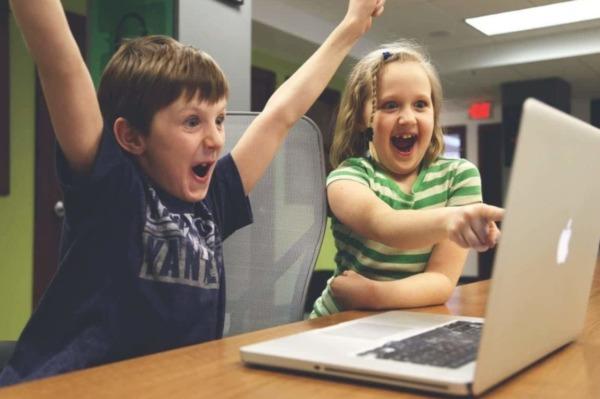 Мизулина пожаловалась на рязанских школьников, срывающих уроки Мизулина пожаловалась на рязанских школьников, срывающих уроки