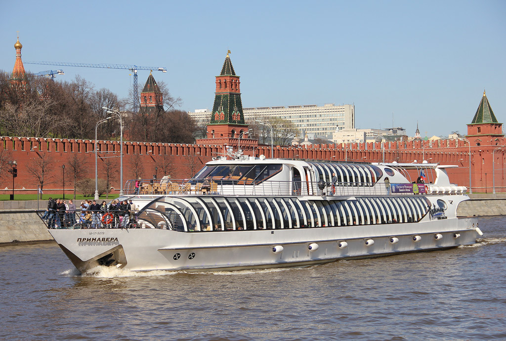 Пьяный мужчина угнал в Москве теплоход «Егорий» Пьяный мужчина угнал в Москве теплоход «Егорий»
