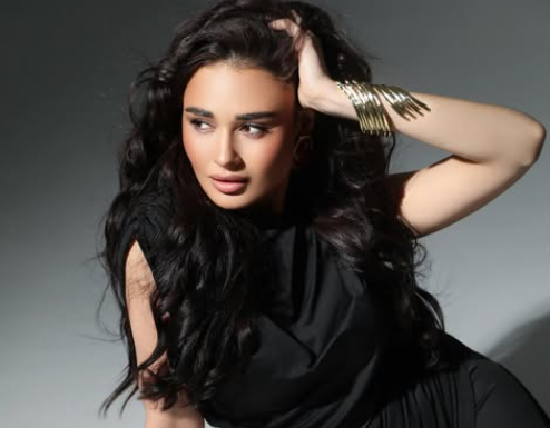 Медведь напал на певицу Гульназ Асаеву и ее коллег во время пикника | На башкирскую певицу напал медведь во время пикника Медведь напал на певицу Гульназ Асаеву и ее коллег во время пикника | На башкирскую певицу напал медведь во время пикника