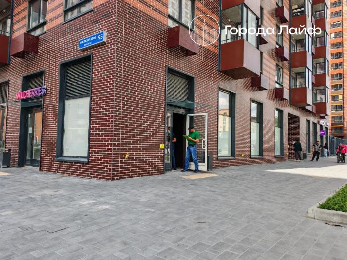 Второй «Вкусвилл» закрылся в Екатеринбурге: вместо него открылся алкомаркет | Очередной «Вкусвилл» снова закрыли в Екатеринбурге Второй «Вкусвилл» закрылся в Екатеринбурге: вместо него открылся алкомаркет | Очередной «Вкусвилл» снова закрыли в Екатеринбурге