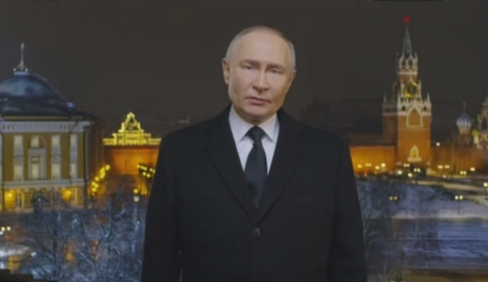 Владимир Путин поздравил россиян с Новым годом. Видео | Путин выступил с новогодним поздравлением к жителям России Владимир Путин поздравил россиян с Новым годом. Видео | Путин выступил с новогодним поздравлением к жителям России